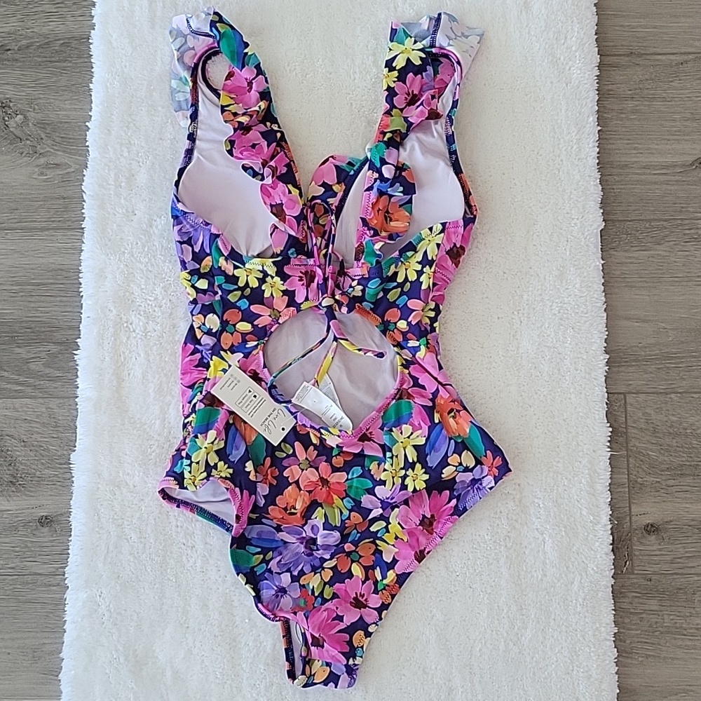 Cupshe Women's Ruffled One Piece Floral Swimsuit V Neck Lace Up Medium NWT - Picture 8 of 10